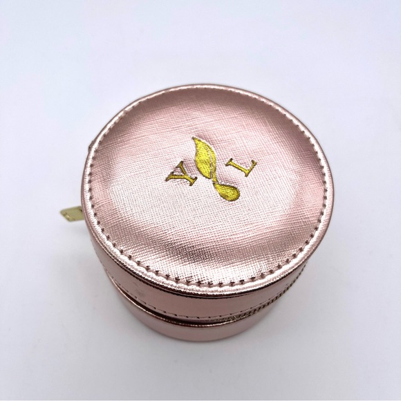 Young Living Essential Oils Pink Rose Gold Round Travel Case for 5 ml Bottles - Picture 2 of 12